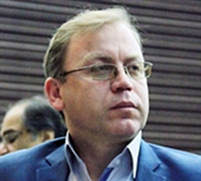 حال روابط عمومی بهتر از دیروز است!| امیر عباس تقی پور