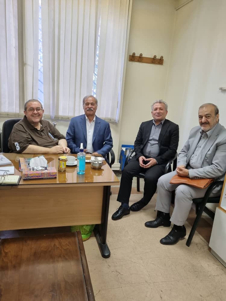 در دیدار رئیس انجمن روابط عمومی ایران با دکتر محمود احمدپور داریانی استاد دانشکده کارآفرینی دانشگاه تهران